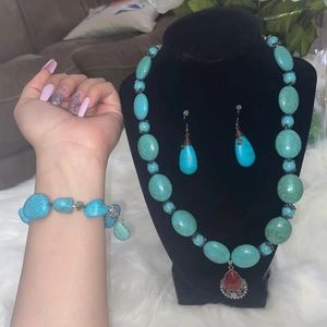 Necklace set with bracelet and earrings